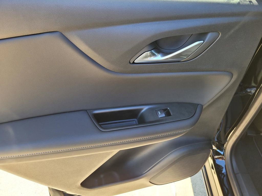 New 2026 Chevrolet Blazer LT w/ Midnight/Sport Edition image 9