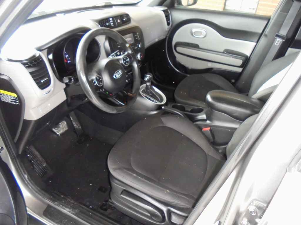 Used 2016 Kia Soul w/ Convenience Package FWD image 7