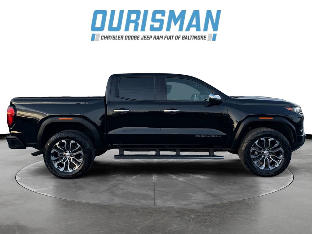 Used 2024 GMC Canyon Denali image 7