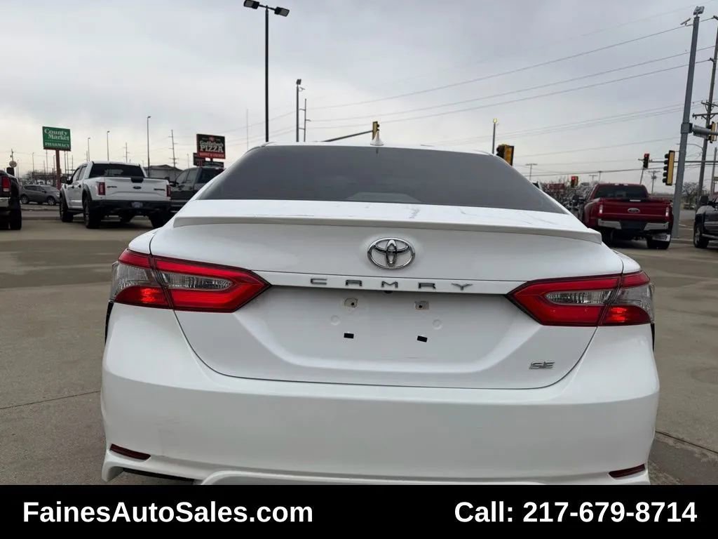 Used 2019 Toyota Camry SE image 18
