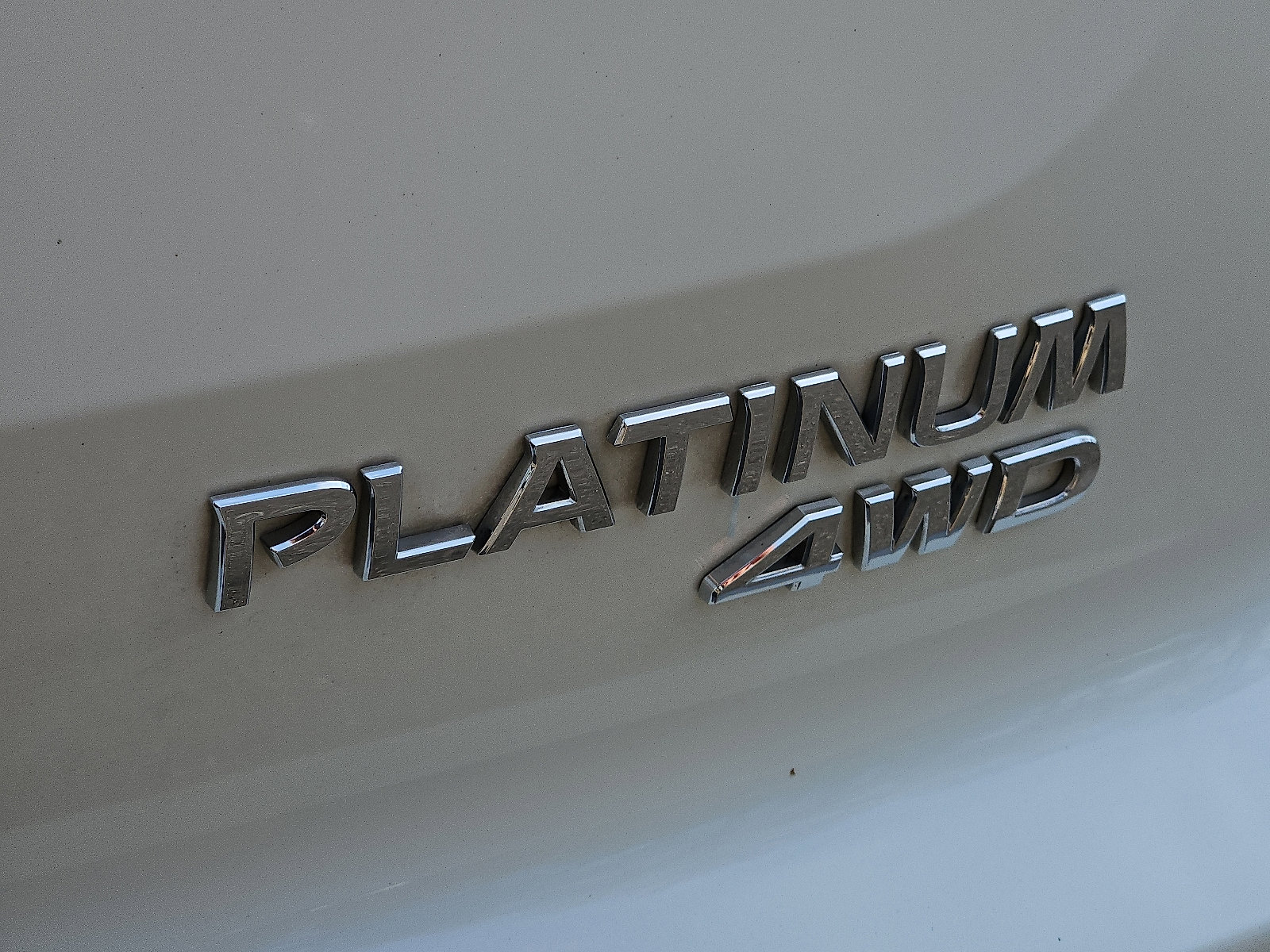 Certified 2022 Nissan Pathfinder Platinum w/ Cargo Package image 32