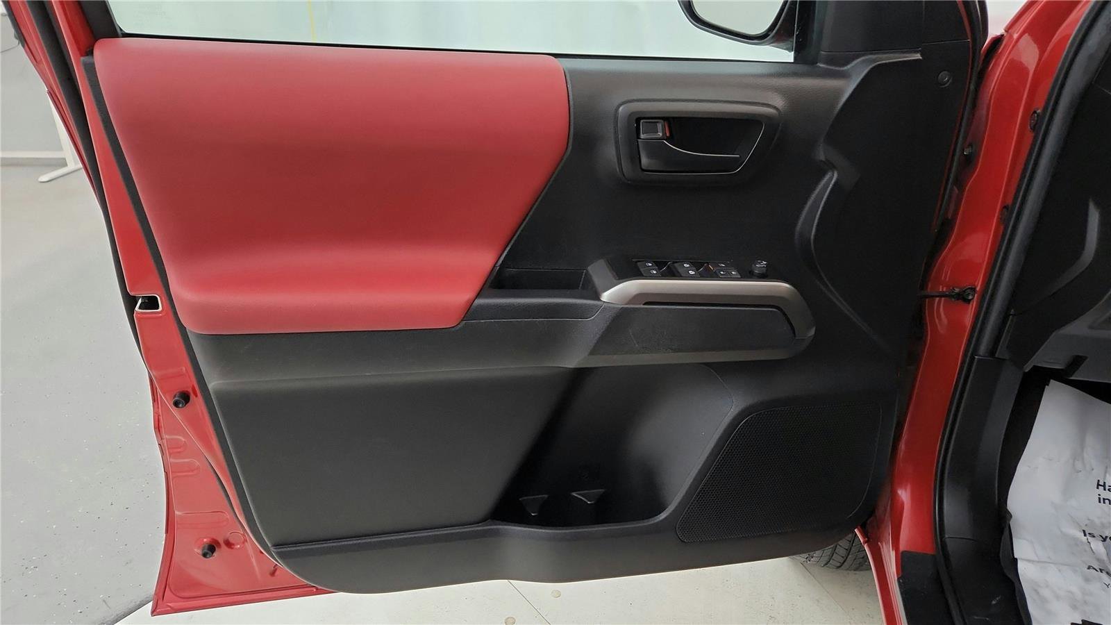 Certified 2023 Toyota Tacoma SR5 image 22