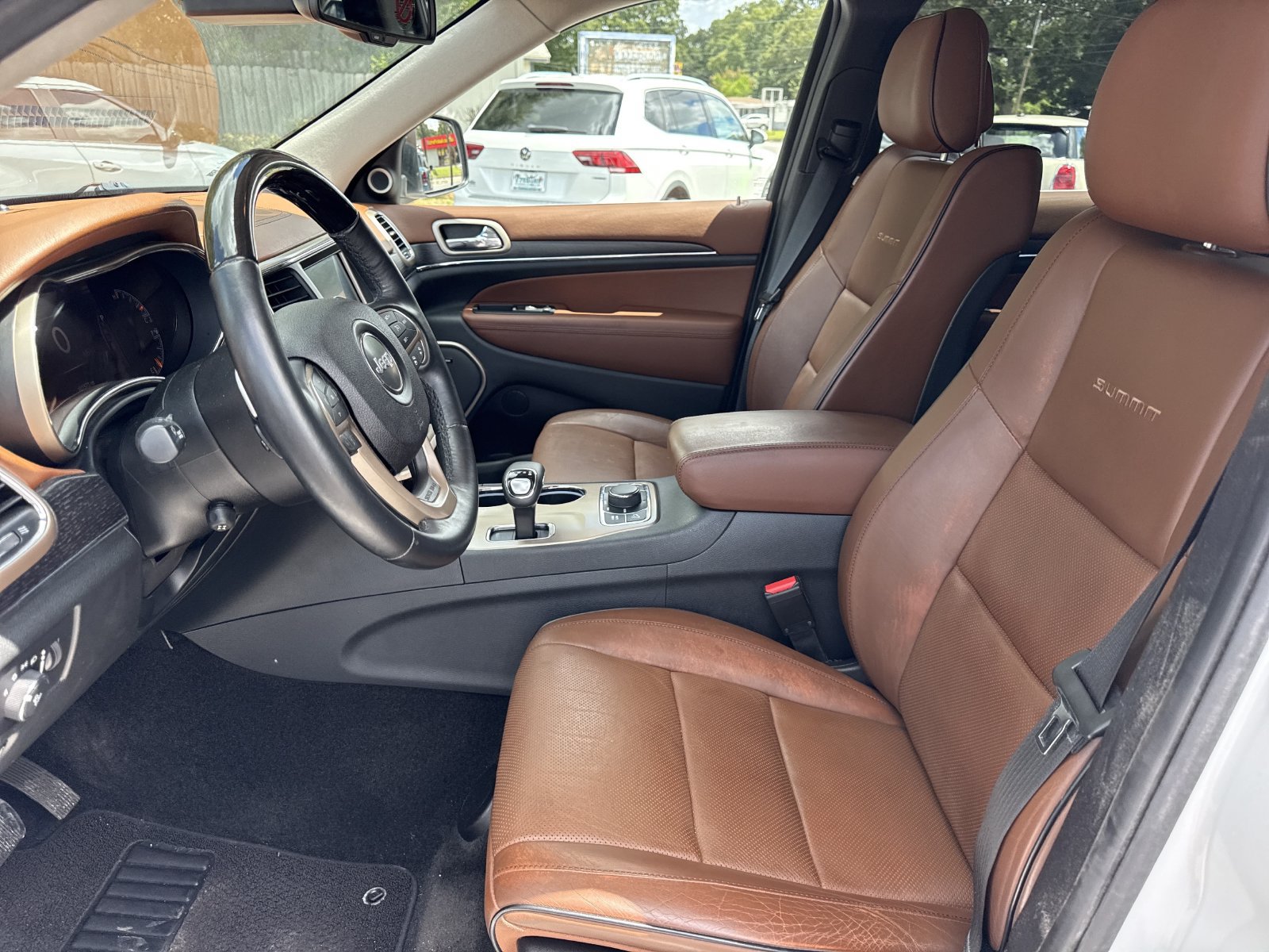 Used 2015 Jeep Grand Cherokee Summit AWD/4WD image 10