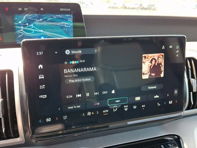 Used 2025 Ford Expedition Active image 17