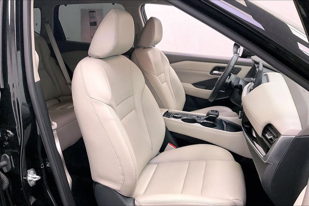 Certified 2023 Nissan Rogue SL w/ SL Premium Package image 6