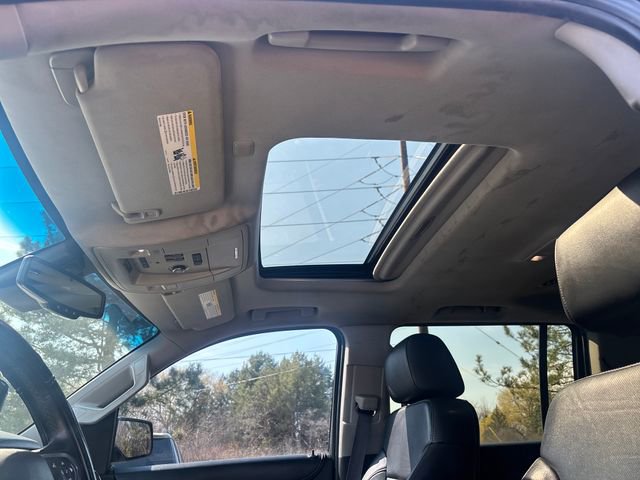 Used 2015 Chevrolet Suburban LTZ image 21