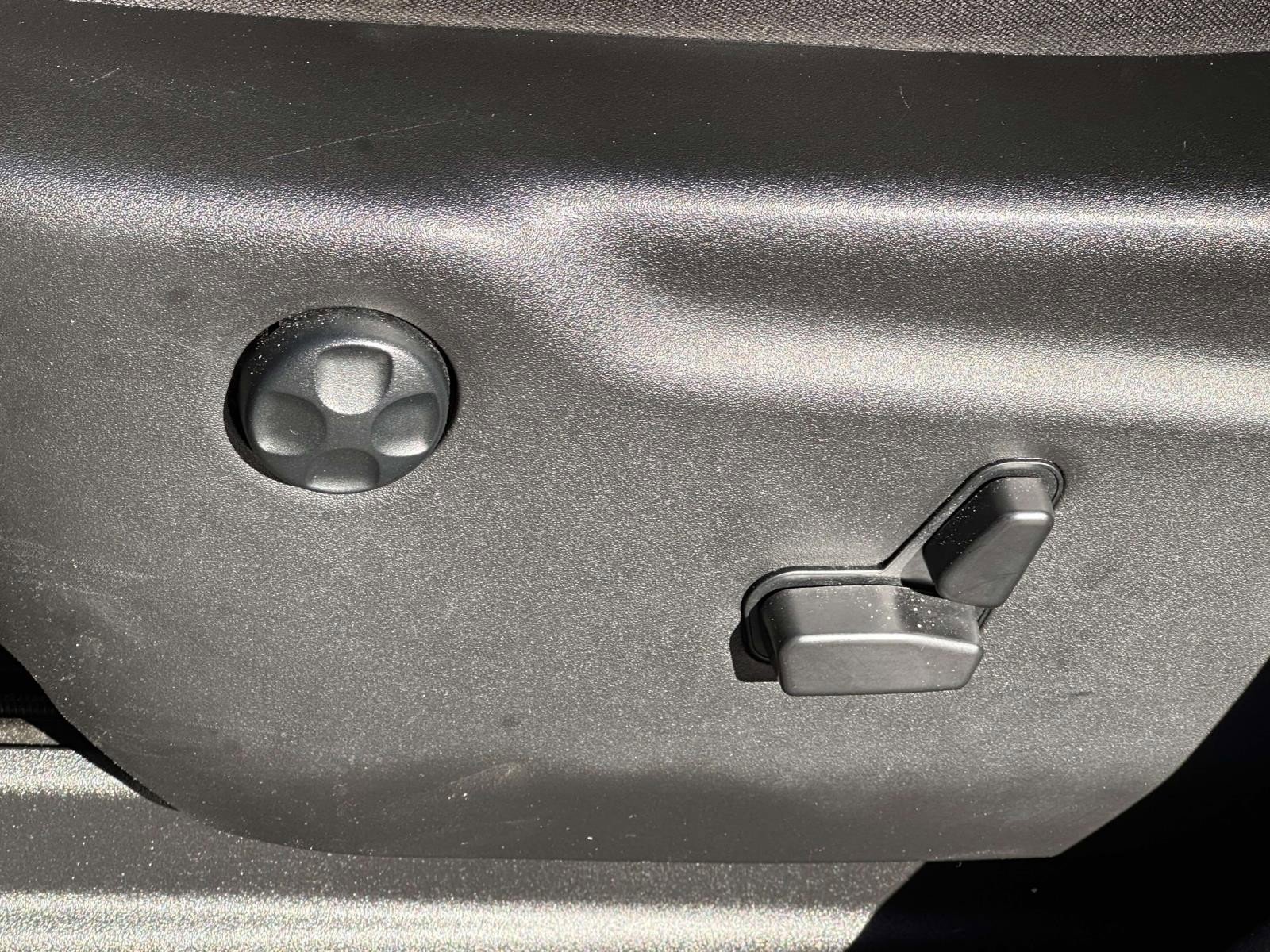 Used 2023 Dodge Durango SXT Launch Edition image 15