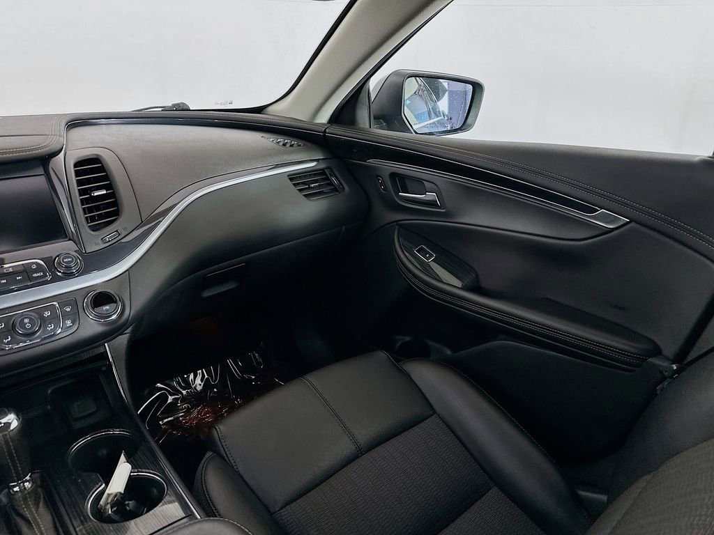 Used 2019 Chevrolet Impala LT image 28