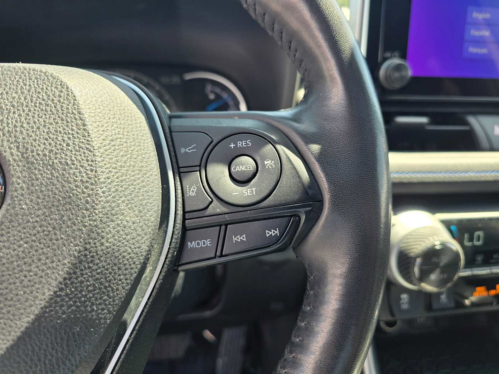 Used 2023 Toyota RAV4 SE w/ Convenience Package AWD/4WD image 32