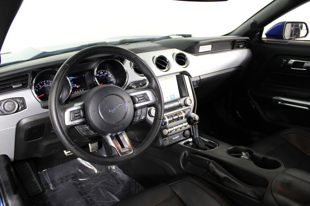 Used 2017 Ford Mustang GT Premium RWD image 4