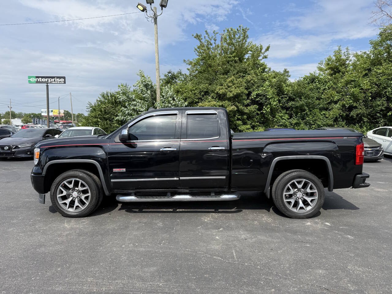 Used 2014 GMC Sierra 1500 SLT w/ All-Terrain Package AWD/4WD image 2