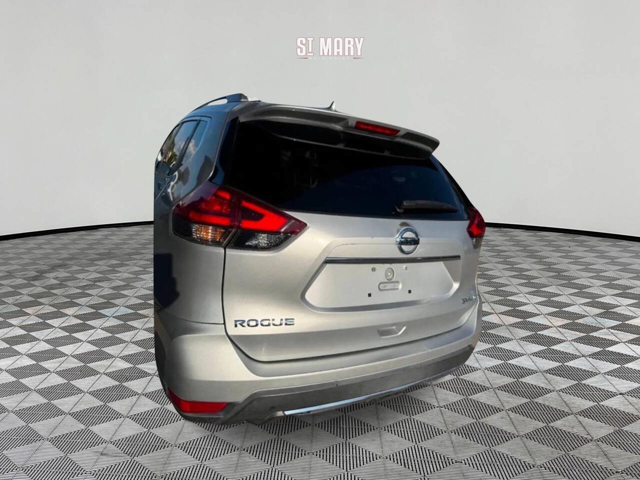 Used 2017 Nissan Rogue SV AWD/4WD image 6