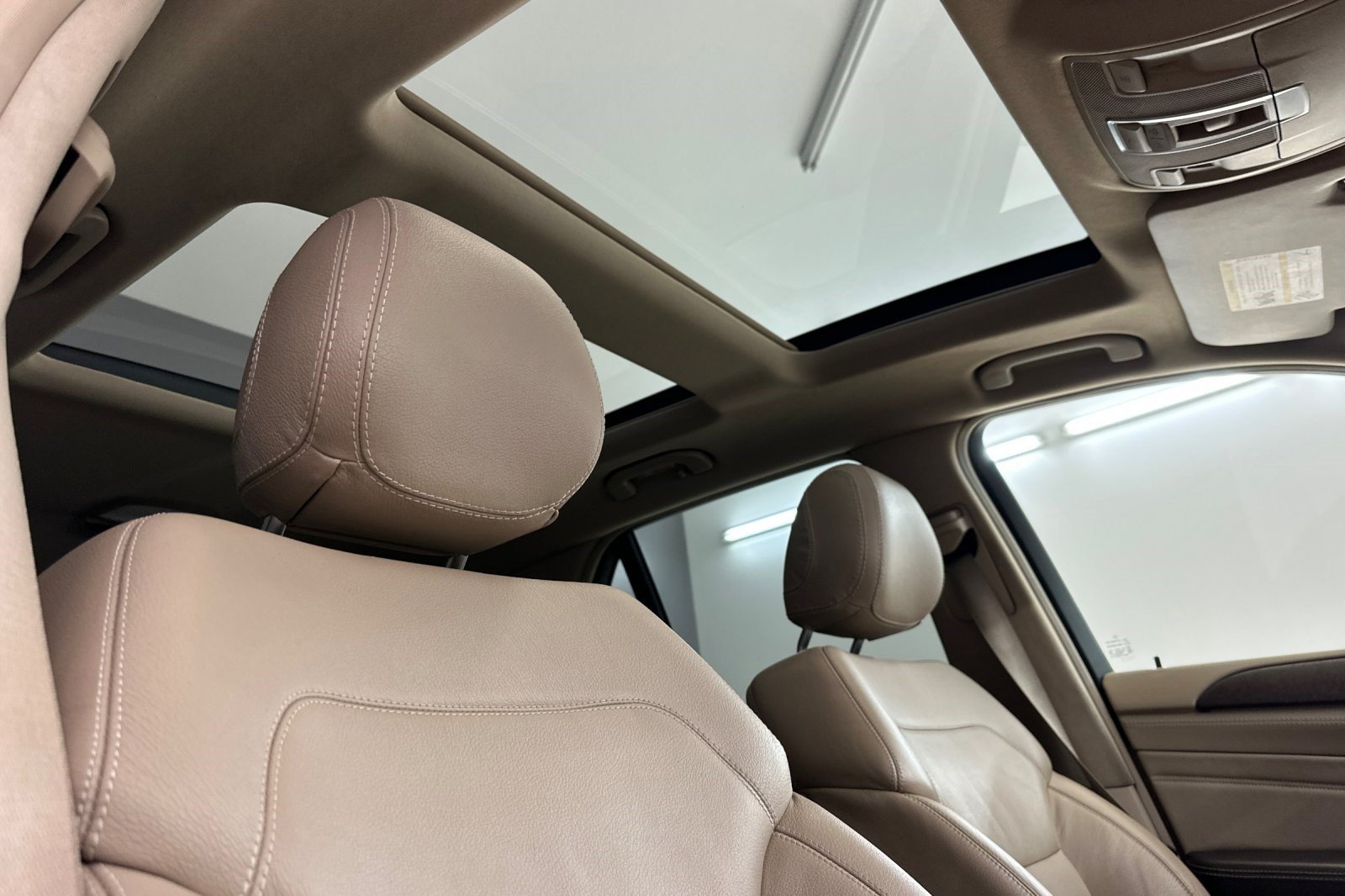 Used 2015 Mercedes-Benz ML 400 4MATIC image 24