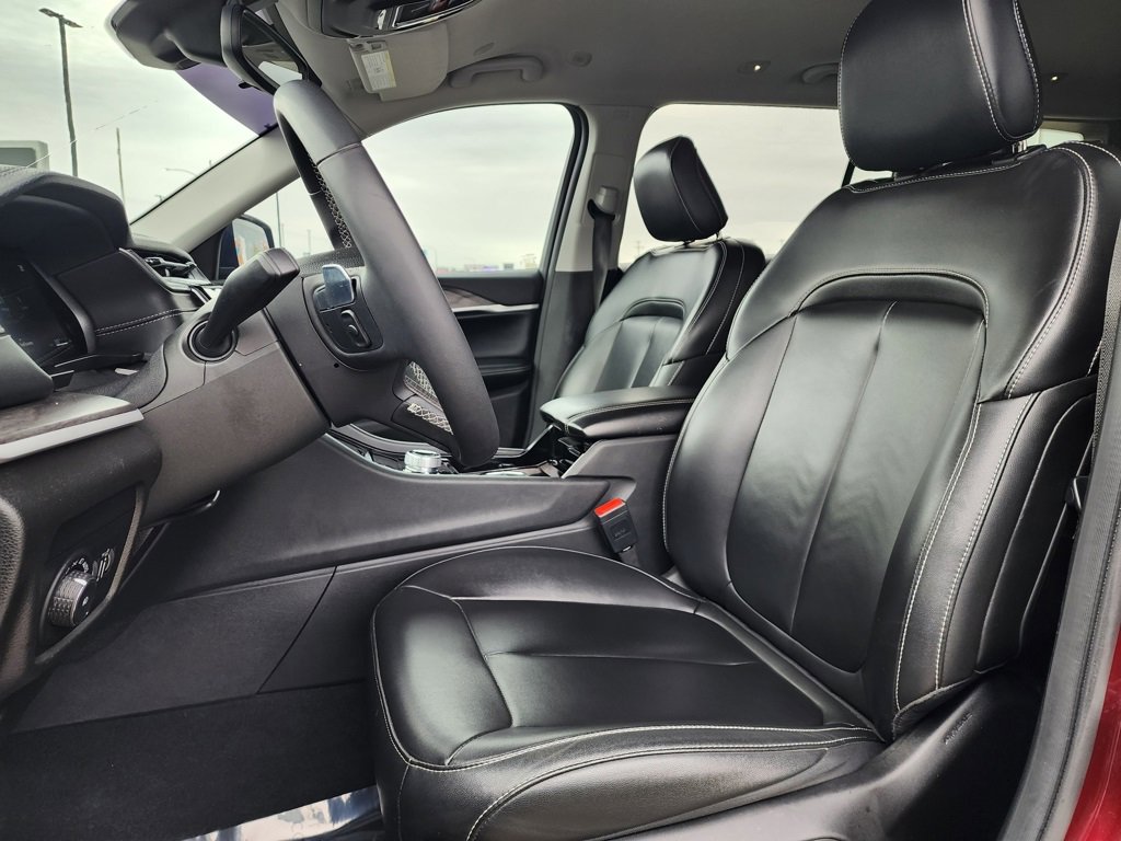 Used 2023 Jeep Grand Cherokee L Limited image 10