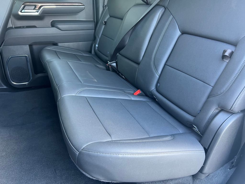 Used 2025 Chevrolet Silverado 1500 LT Trail Boss w/ LT Trail Boss Premium Package AWD/4WD image 15