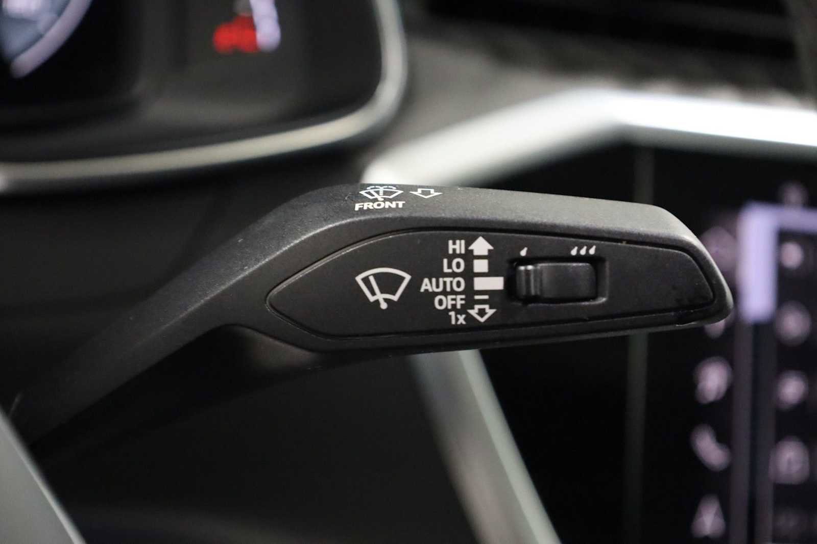 Used 2025 Audi A6 Premium Plus w/ Premium Plus Package image 28