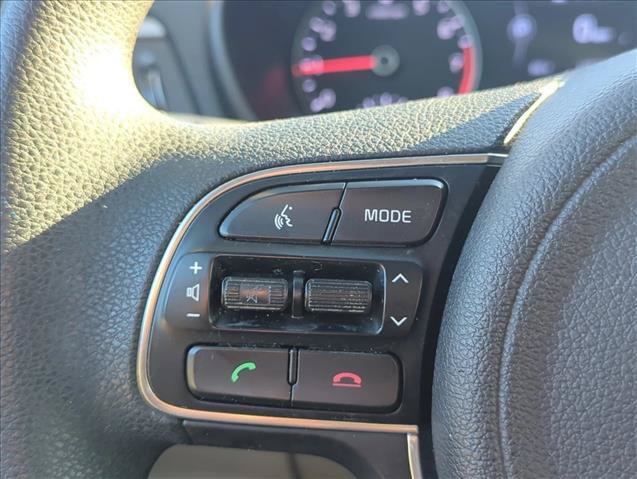 Used 2017 Kia Optima LX FWD image 19