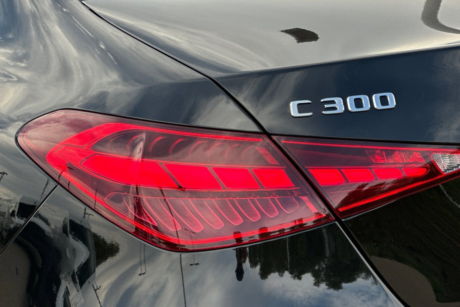 New 2025 Mercedes-Benz C 300 4MATIC Sedan image 14