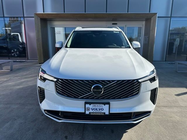 New 2026 Volvo XC90 T8 Plus w/ Protection Package image 3