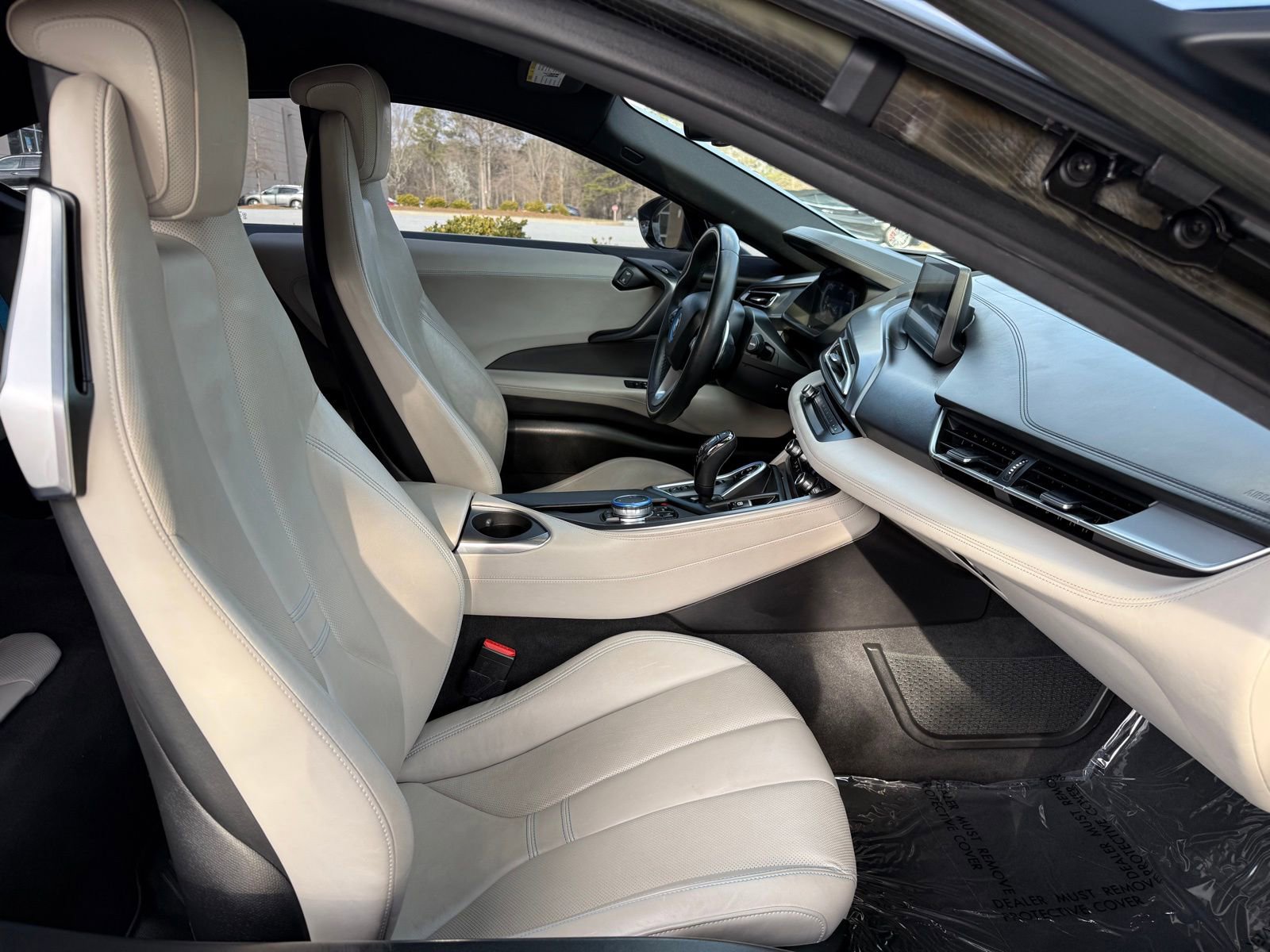 Used 2015 BMW i8 image 37