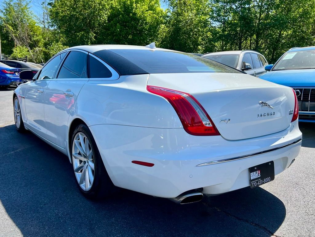Used 2013 Jaguar XJ AWD image 11