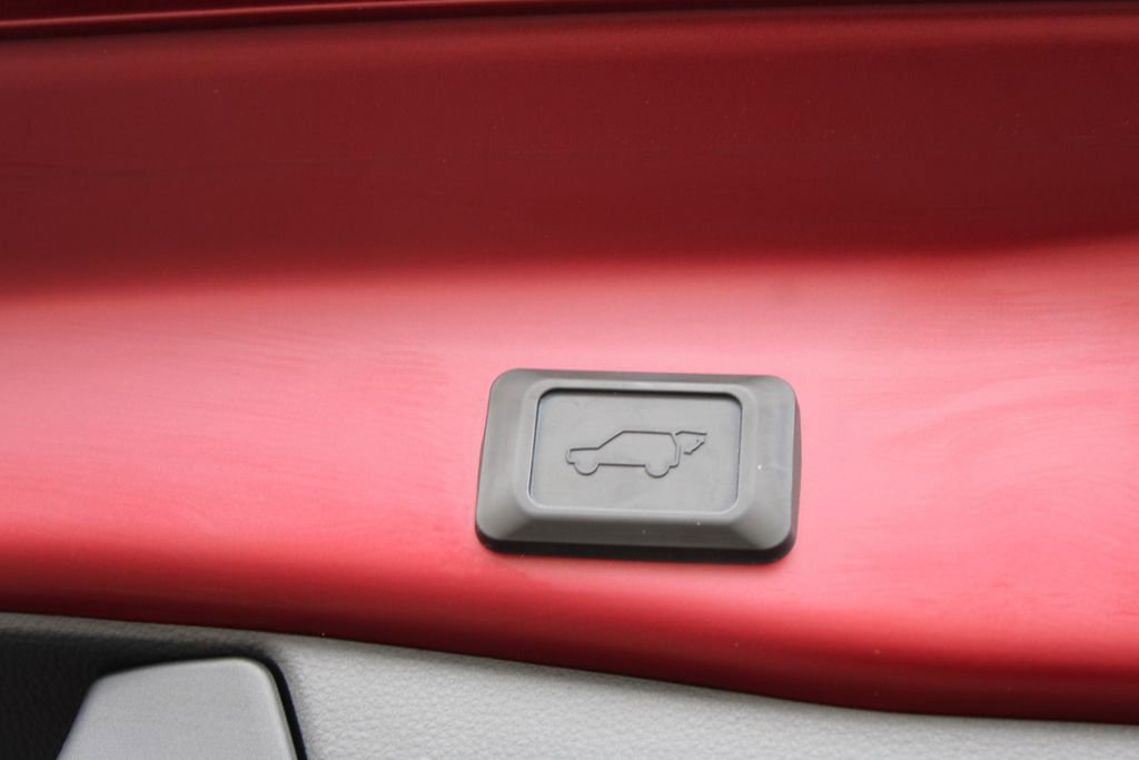 Used 2023 Toyota RAV4 XLE Premium AWD/4WD image 62