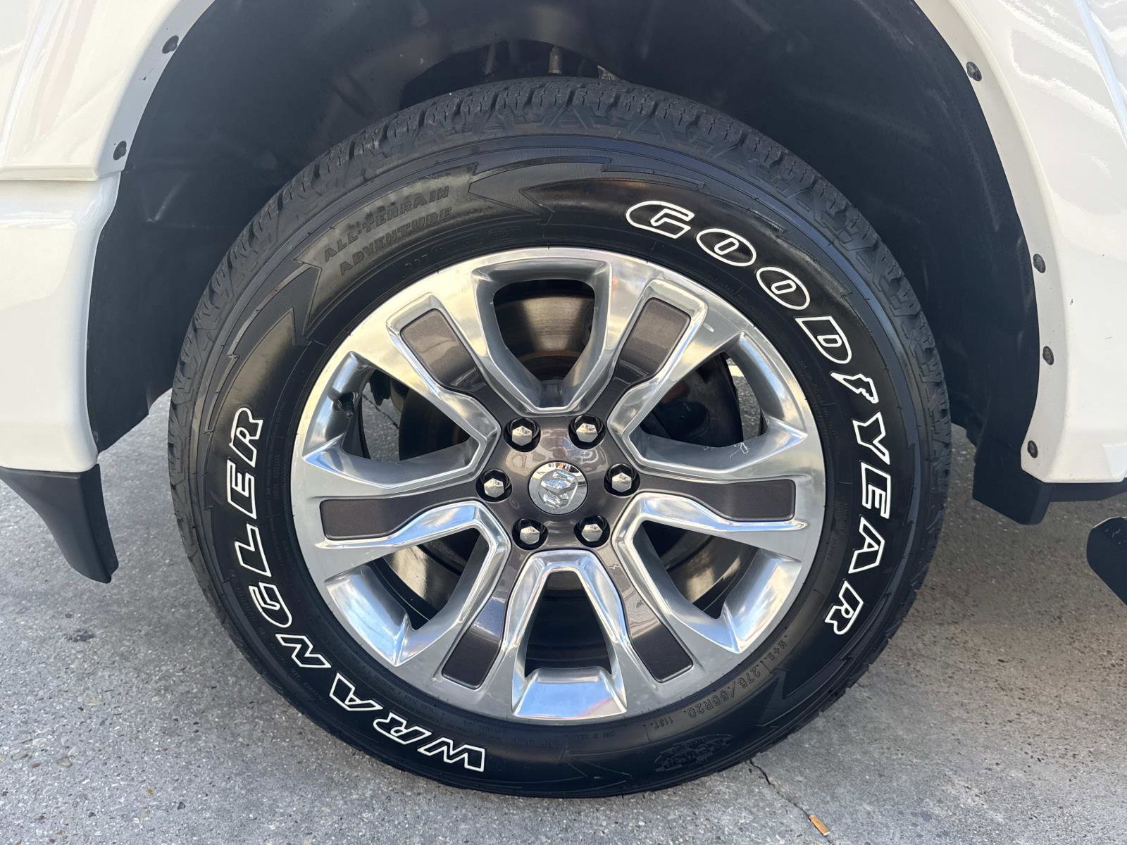 Used 2020 RAM 1500 Limited w/ Trailer Tow Group AWD/4WD image 4