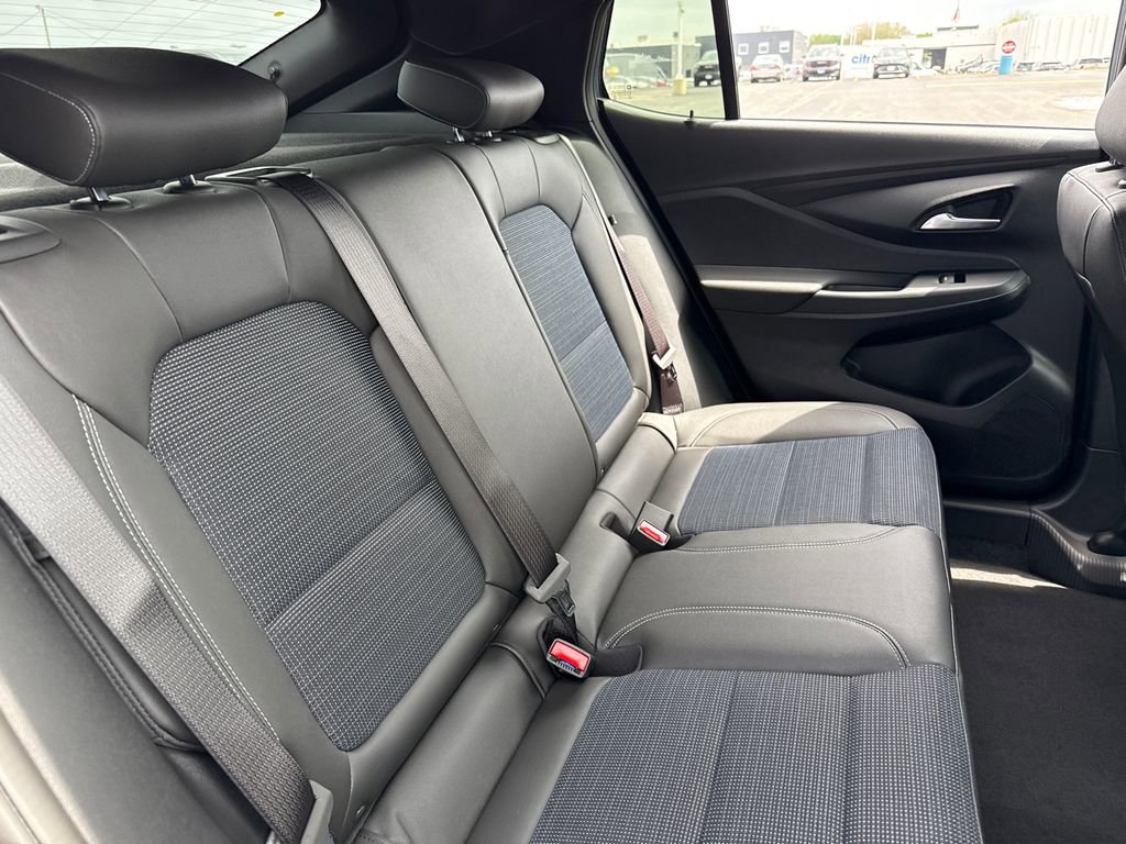 New 2026 Buick Envista Preferred FWD image 33