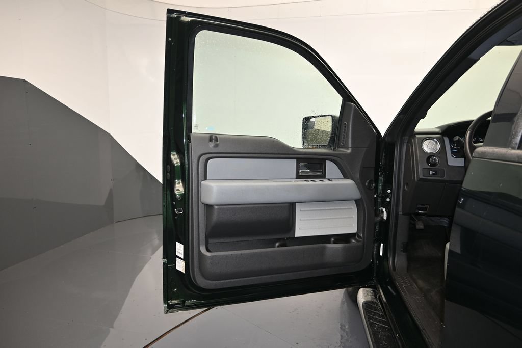 Used 2014 Ford F150 XLT w/ Equipment Group 302A Luxury RWD image 10