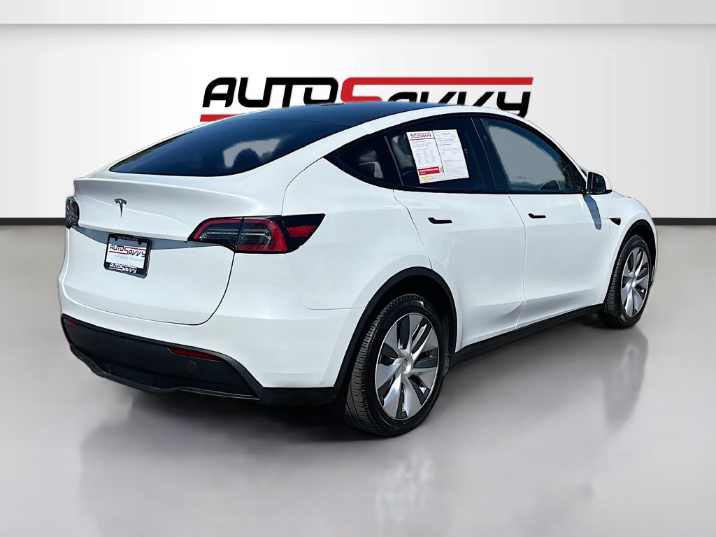Used 2023 Tesla Model Y Long Range AWD/4WD image 7