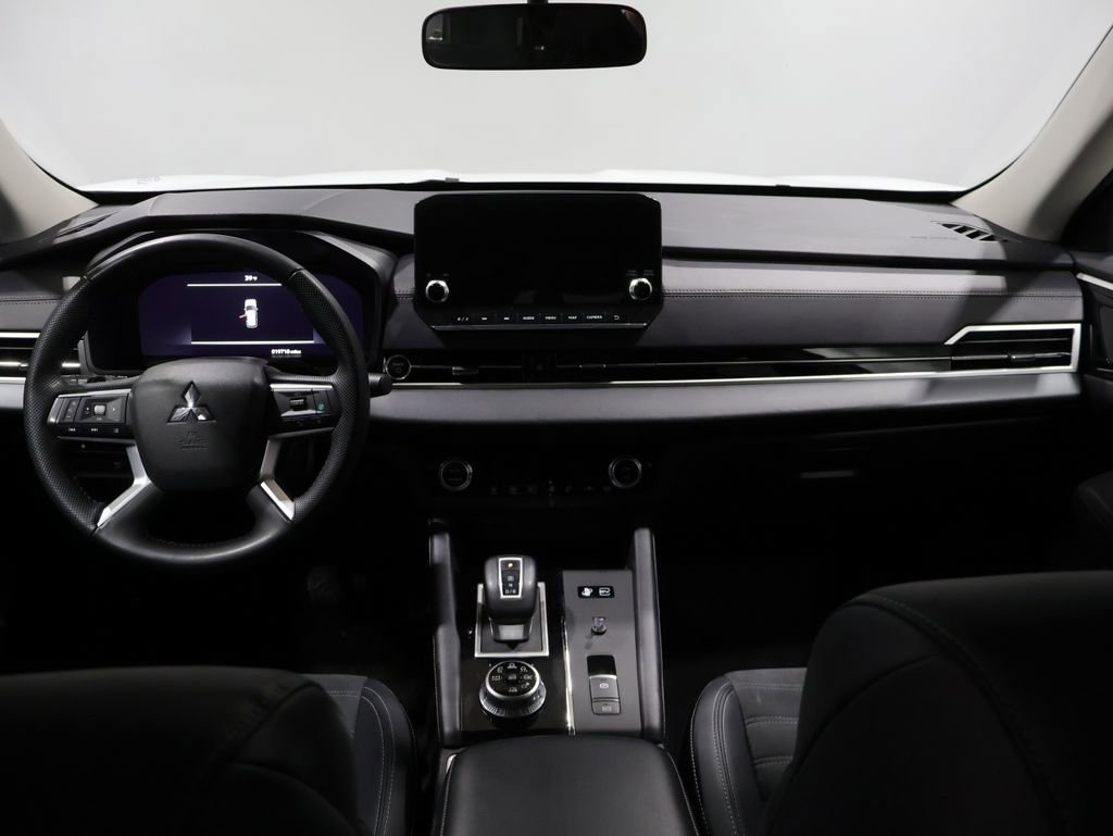 Used 2024 Mitsubishi Outlander SEL image 16