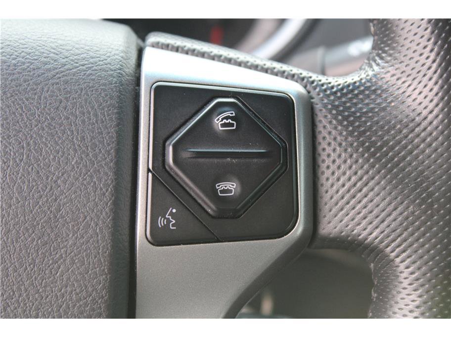 Used 2015 Toyota Tacoma 4x4 Double Cab image 18