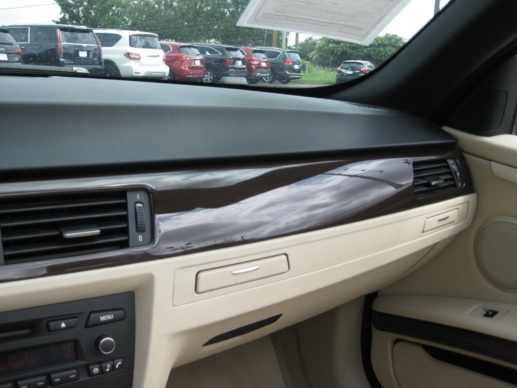 Used 2009 BMW 328i Convertible RWD image 17