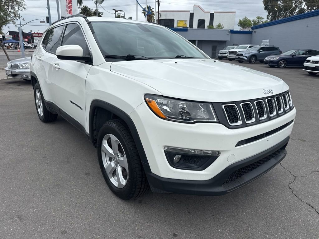 Used 2020 Jeep Compass Latitude image 1