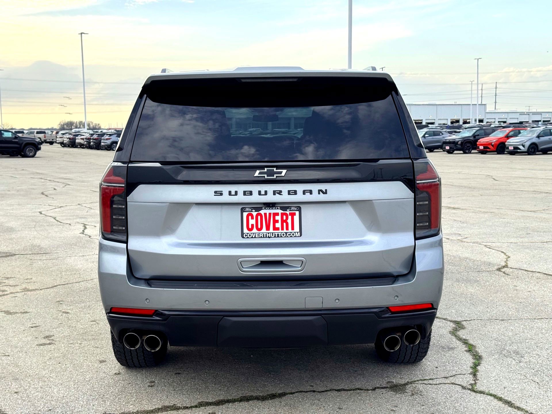 Used 2025 Chevrolet Suburban Z71 AWD/4WD image 7