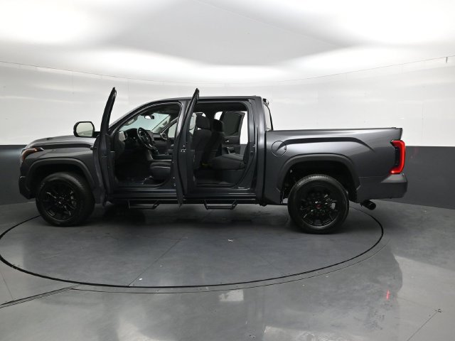 Used 2023 Toyota Tundra SR5 w/ SR5 Convenience Package AWD/4WD image 32