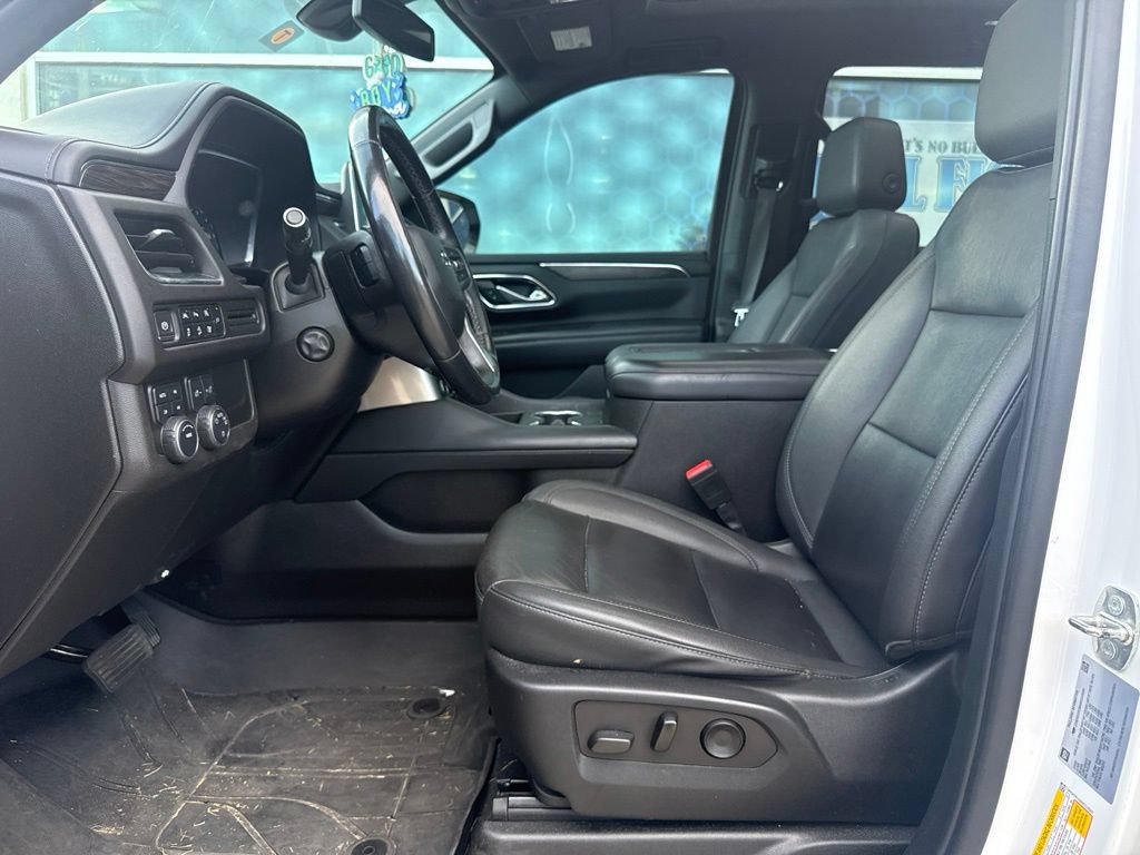 Used 2022 Chevrolet Suburban Z71 w/ Luxury Package AWD/4WD image 8