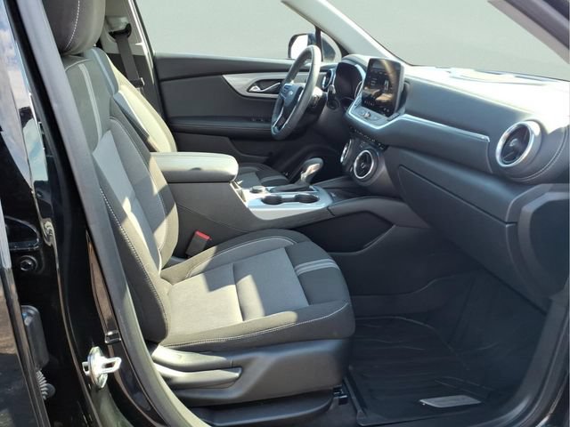 Used 2024 Chevrolet Blazer LT w/ Convenience Package FWD image 23