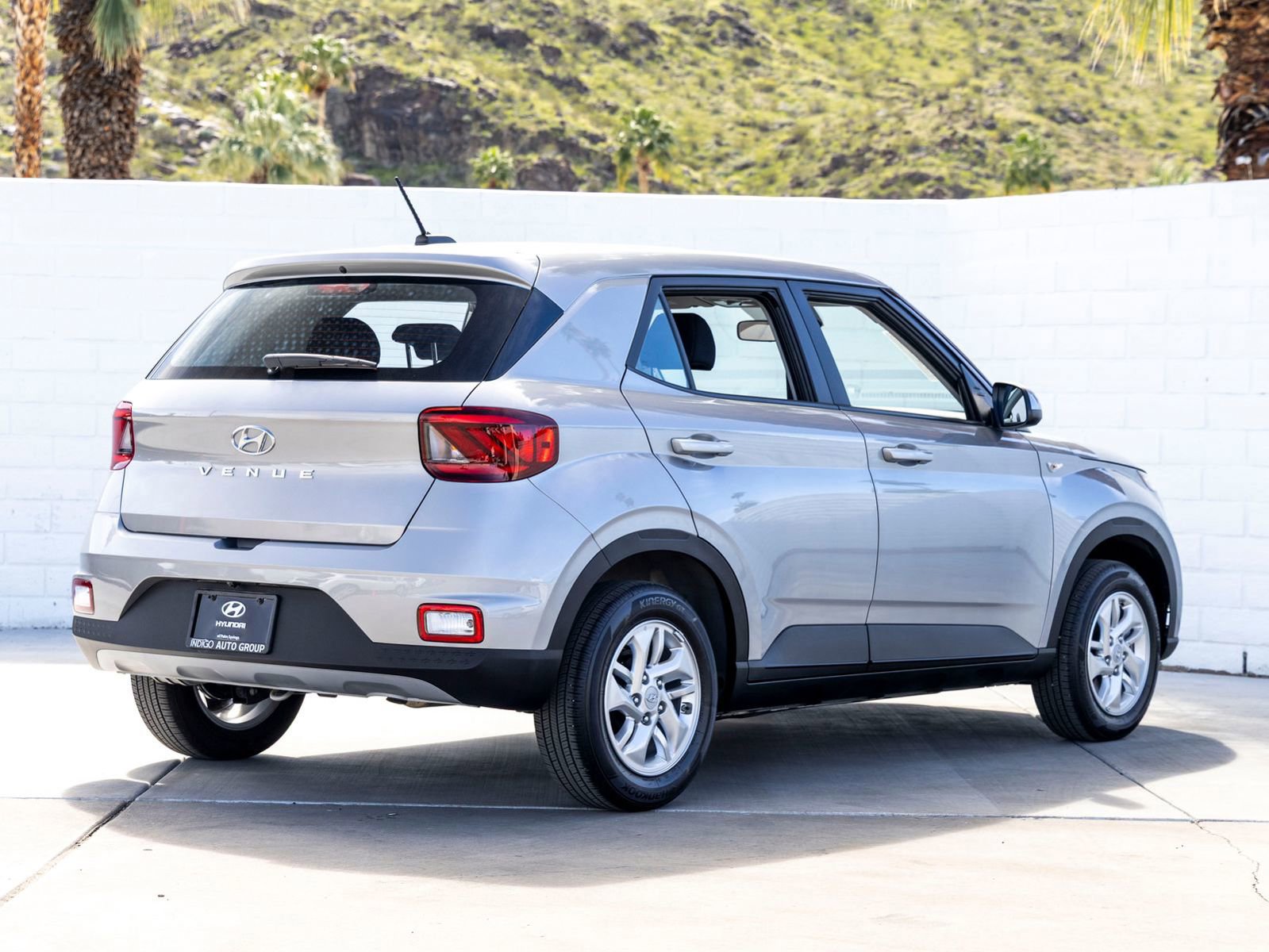 Used 2025 Hyundai Venue SE image 10