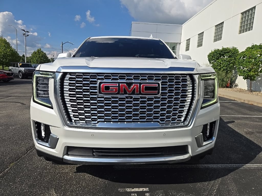 Used 2023 GMC Yukon XL Denali AWD/4WD image 22