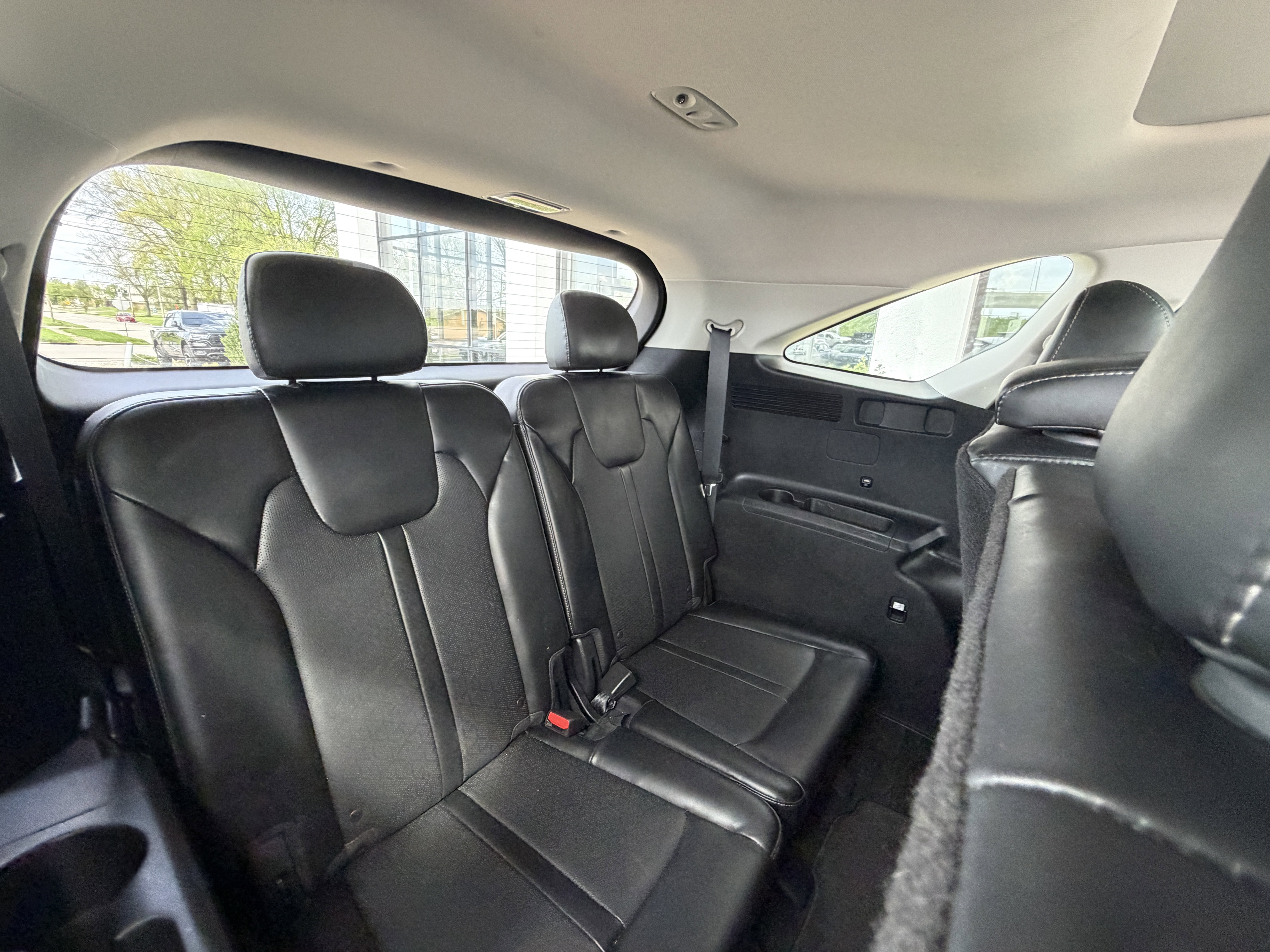 Used 2022 Kia Sorento S w/ Panoramic Sunroof Package AWD/4WD image 24