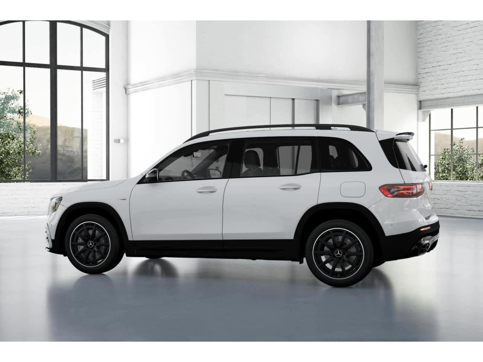 Used 2026 Mercedes-Benz GLB 35 AMG 4MATIC image 31