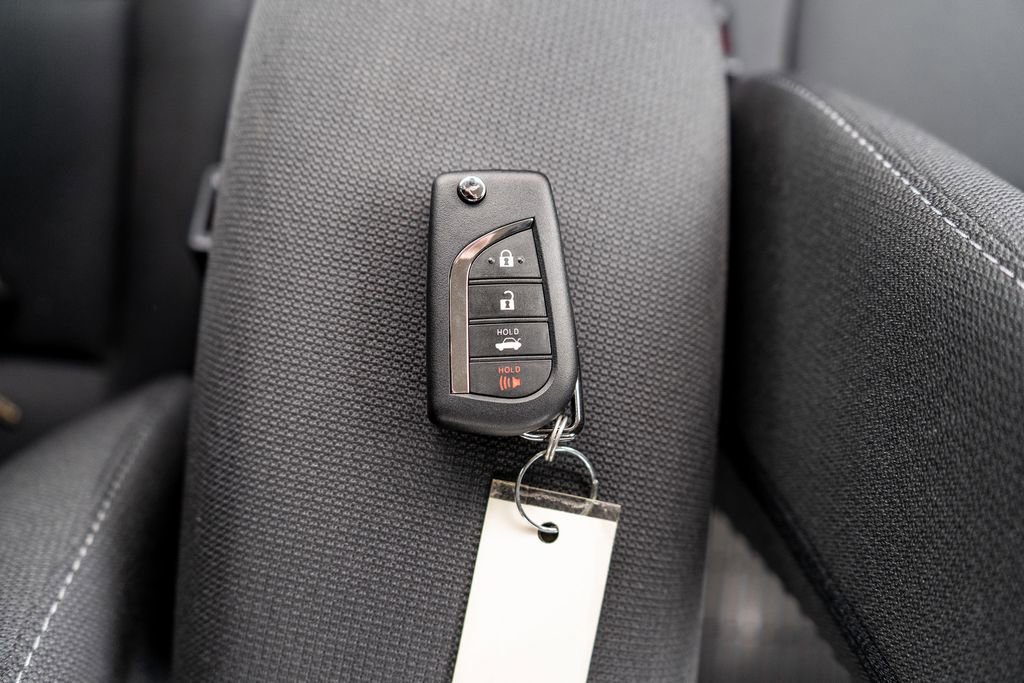 Used 2024 Toyota Corolla LE image 30