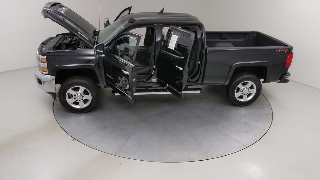 Used 2018 Chevrolet Silverado 2500 LTZ w/ Duramax Plus Package AWD/4WD image 55