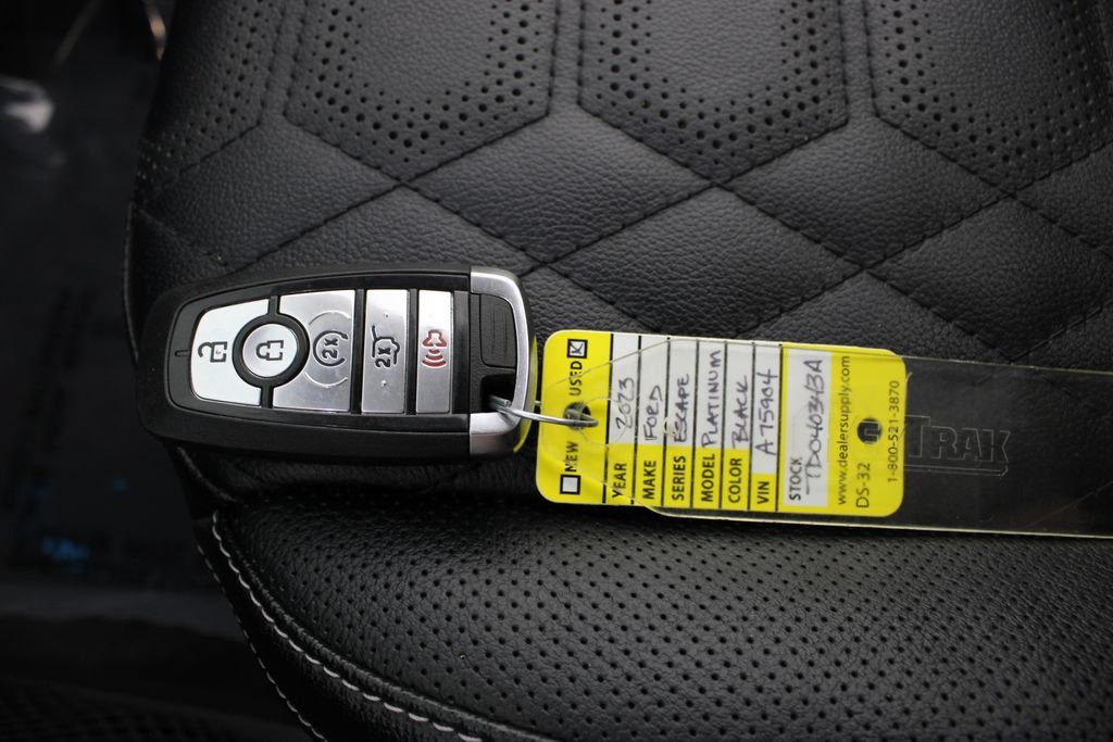 Used 2023 Ford Escape Platinum w/ Premium Technology Package AWD/4WD image 7