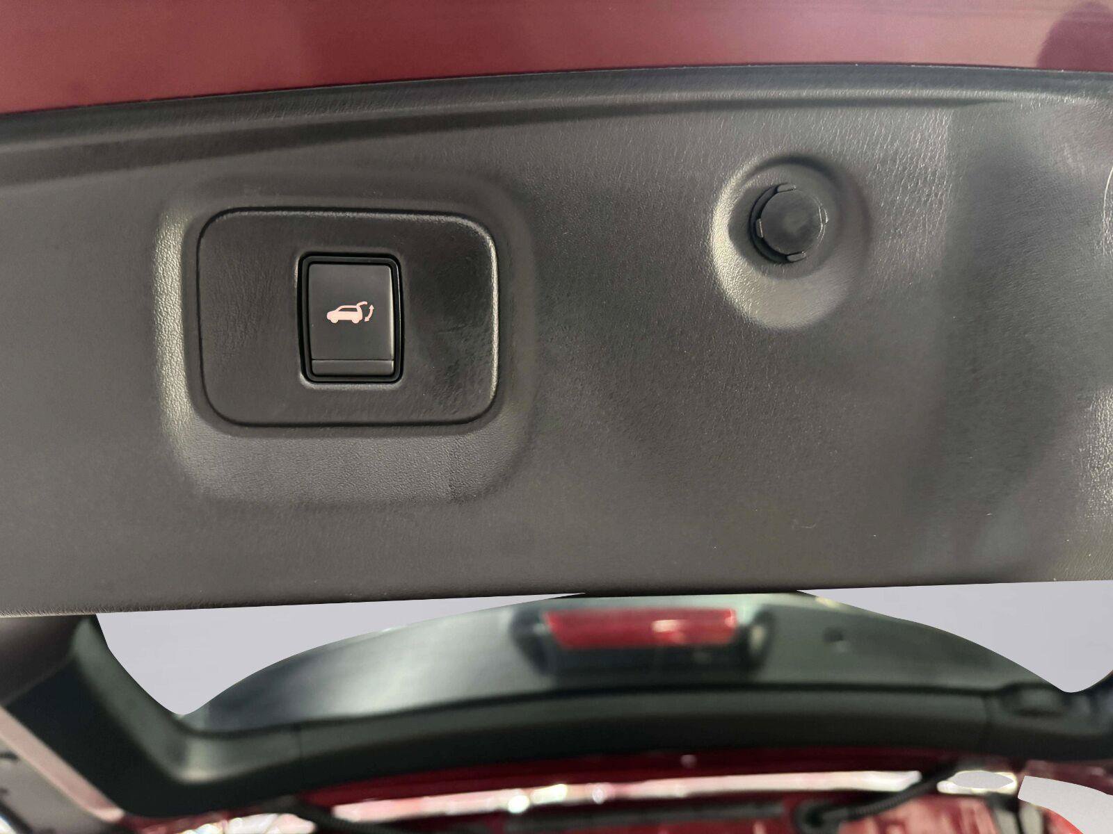 Used 2019 Nissan Pathfinder SL FWD image 43