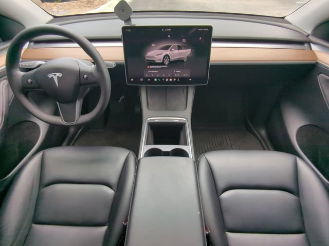 Used 2023 Tesla Model Y Long Range AWD/4WD image 18