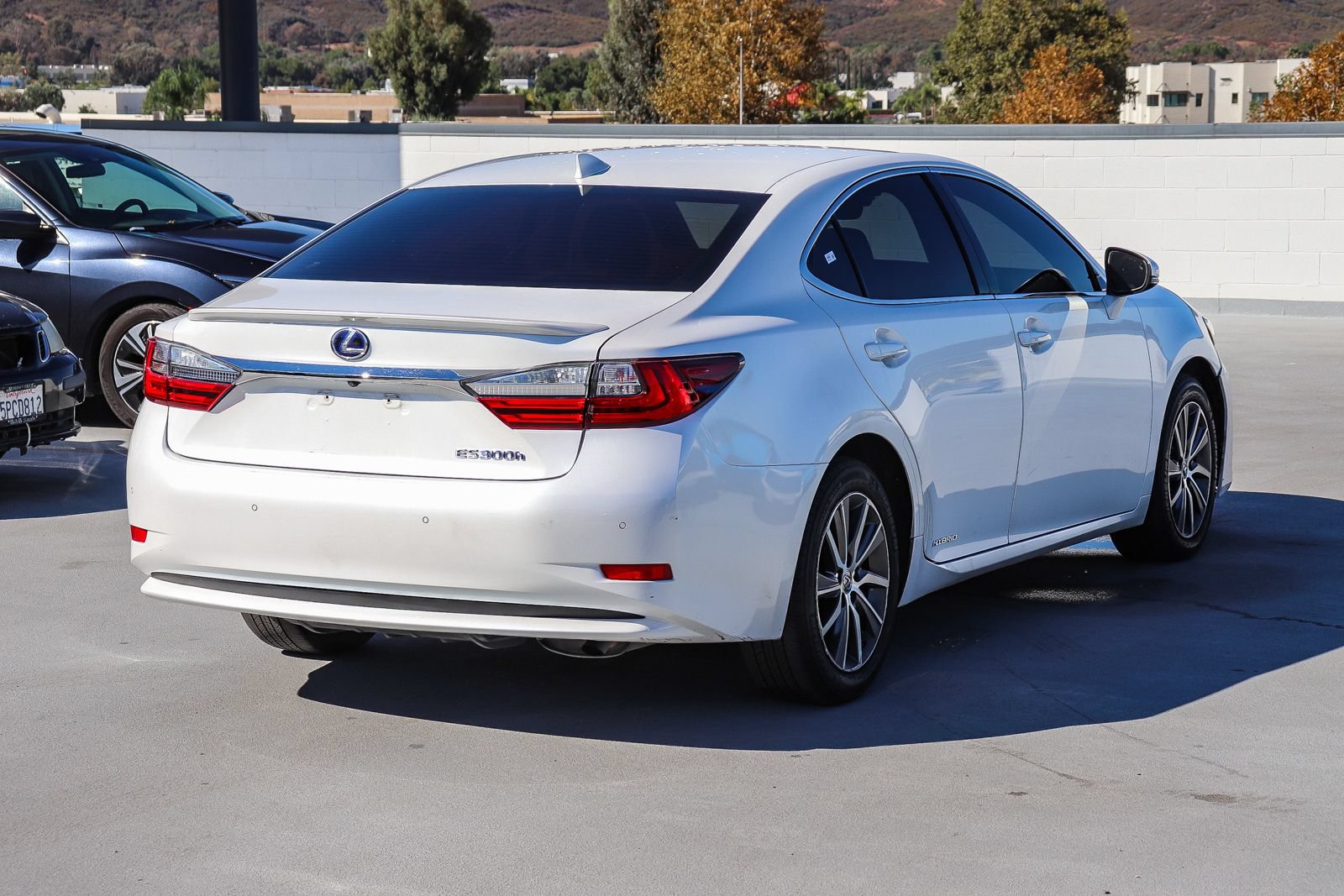 Used 2018 Lexus ES 300h w/ Navigation Package FWD image 7