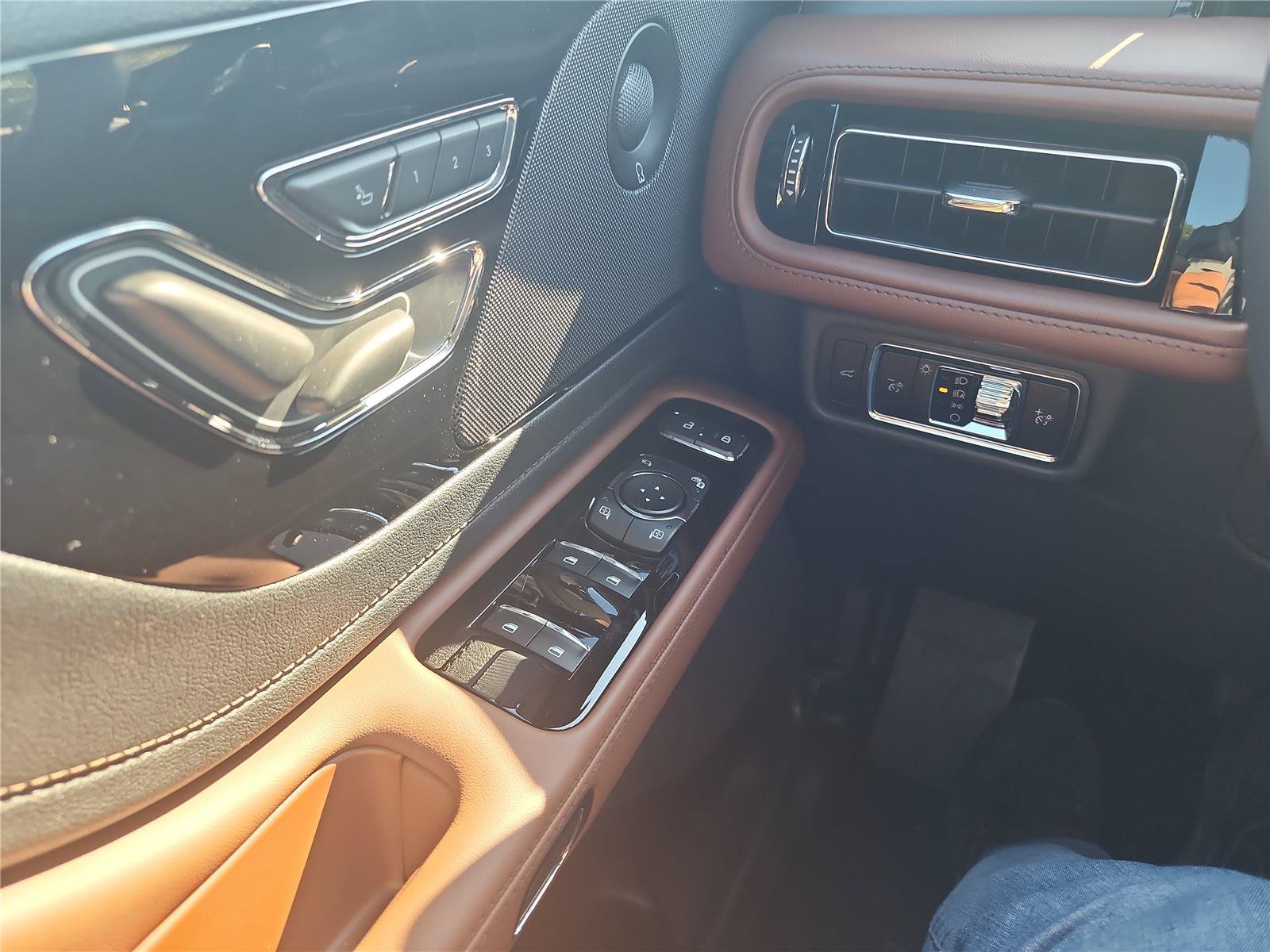 New 2026 Lincoln Aviator Reserve RWD image 33