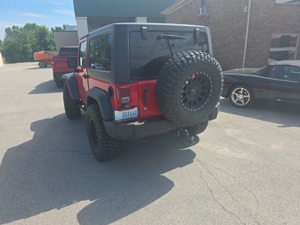 Used 2018 Jeep Wrangler Sport AWD/4WD image 3